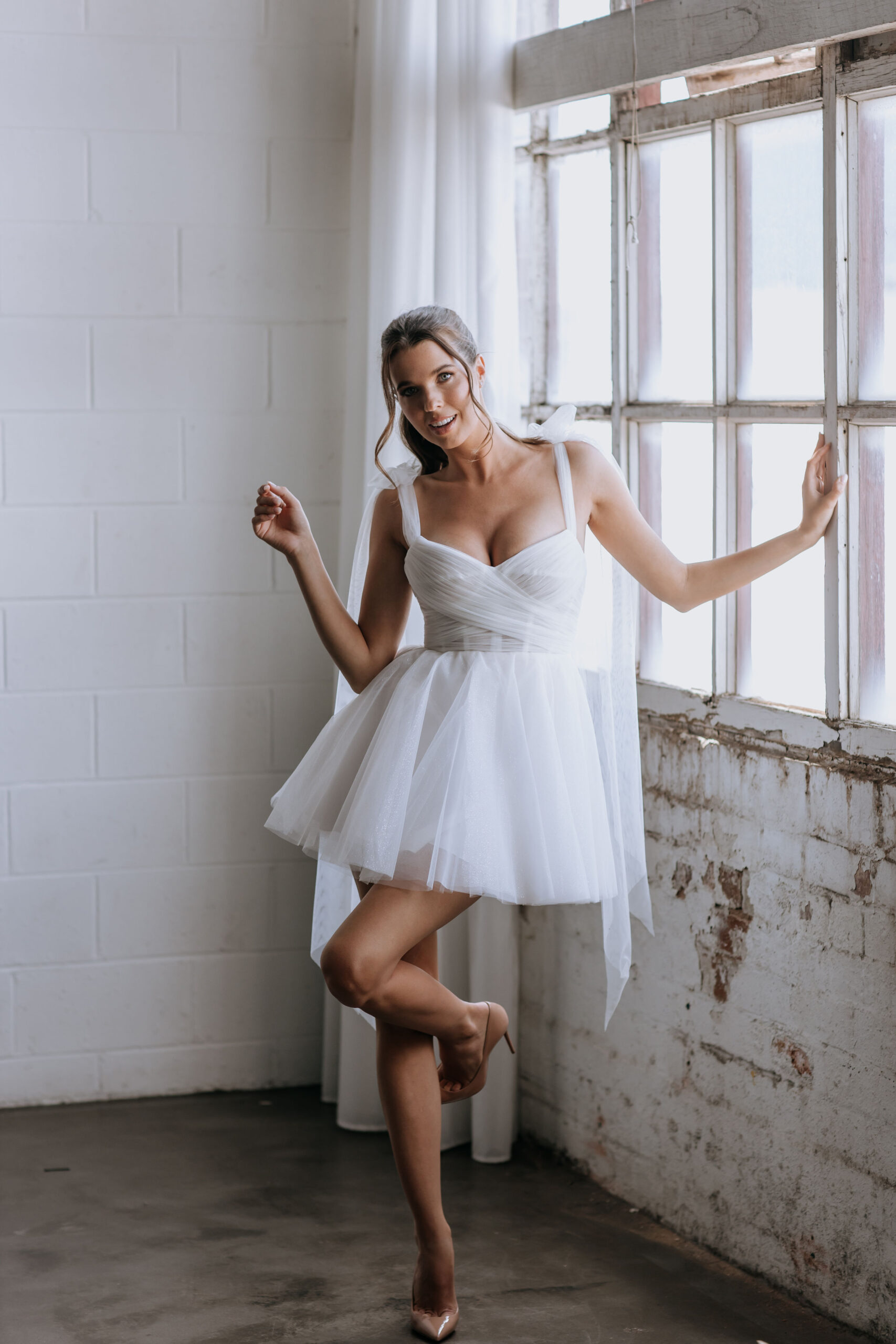 white short wedding dress