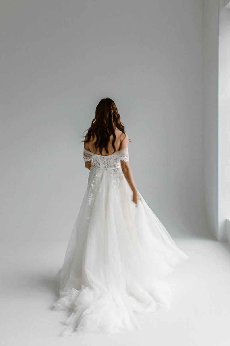 rebel-open-back-lace-wedding-dress